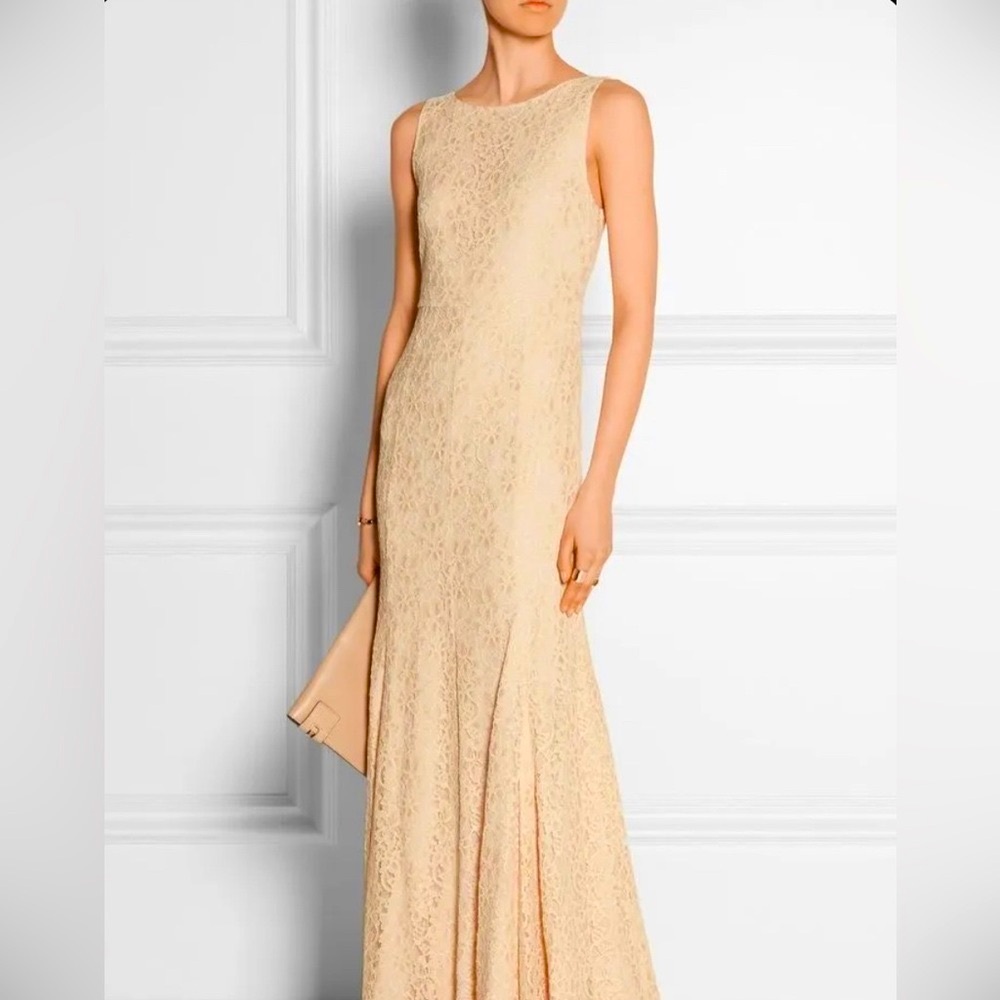 NWT Diane von Furstenberg size 4 Evangelina Heave Lace Gown Maxi Dress size 4